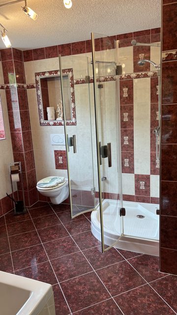 Bagno doccia e toilette